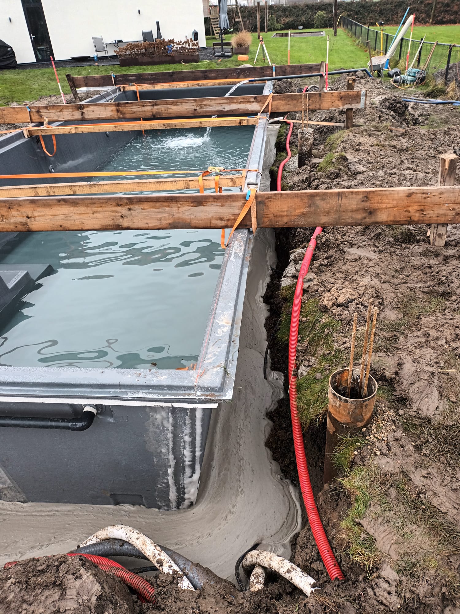 Schuimbeton als isolatie langs een zwembad | Bull Schuimbeton