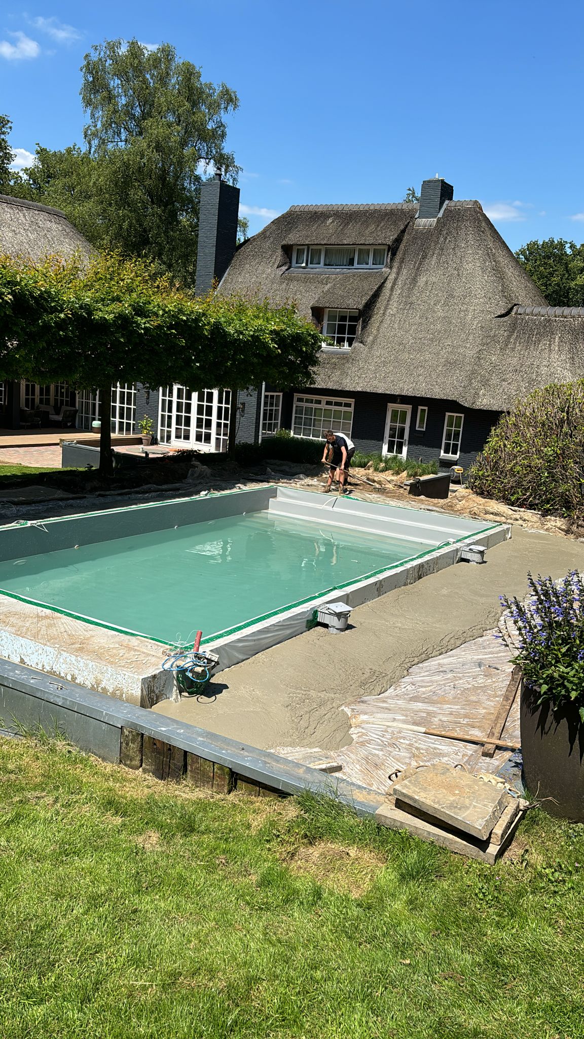 Zwembad geïsoleerd met schuimbeton | Bull Schuimbeton